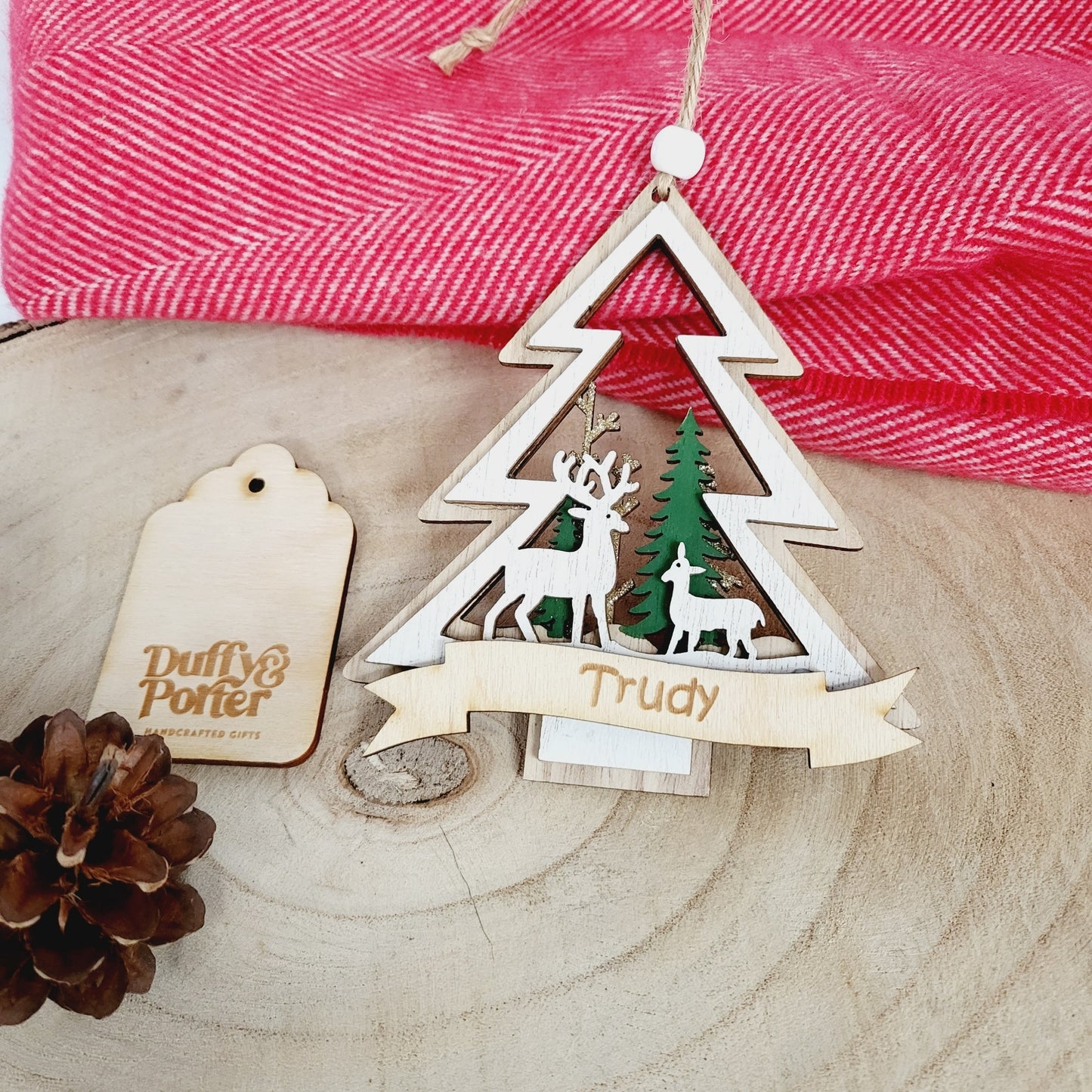 12cm hanging white tree with reindeer