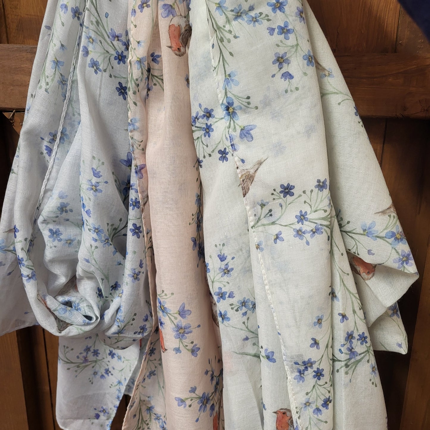 Spring Scarf - Robin & Forget me not