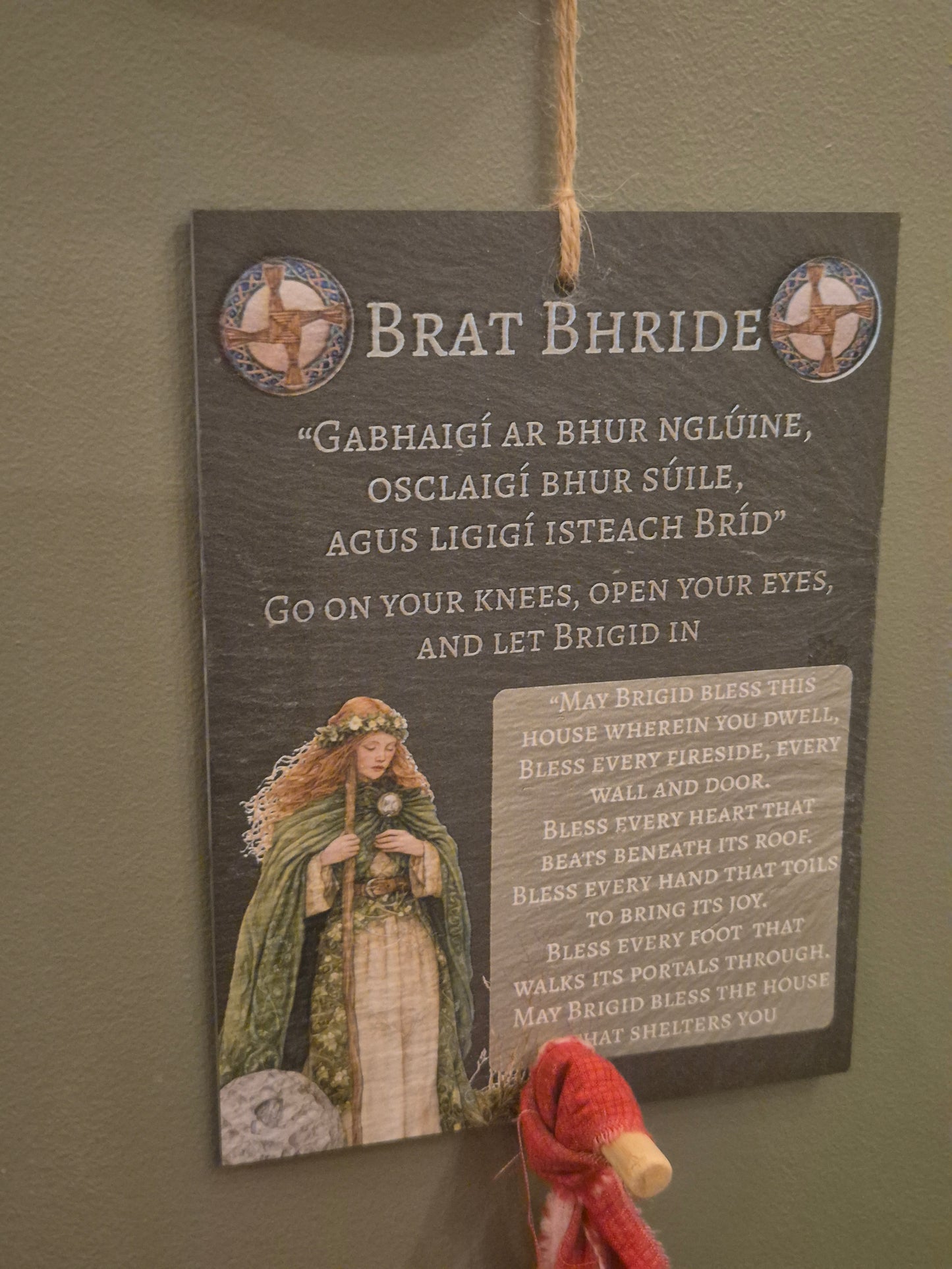 Brat Bhríde Slate Plaque – A Sacred Space for Brigid’s Blessing