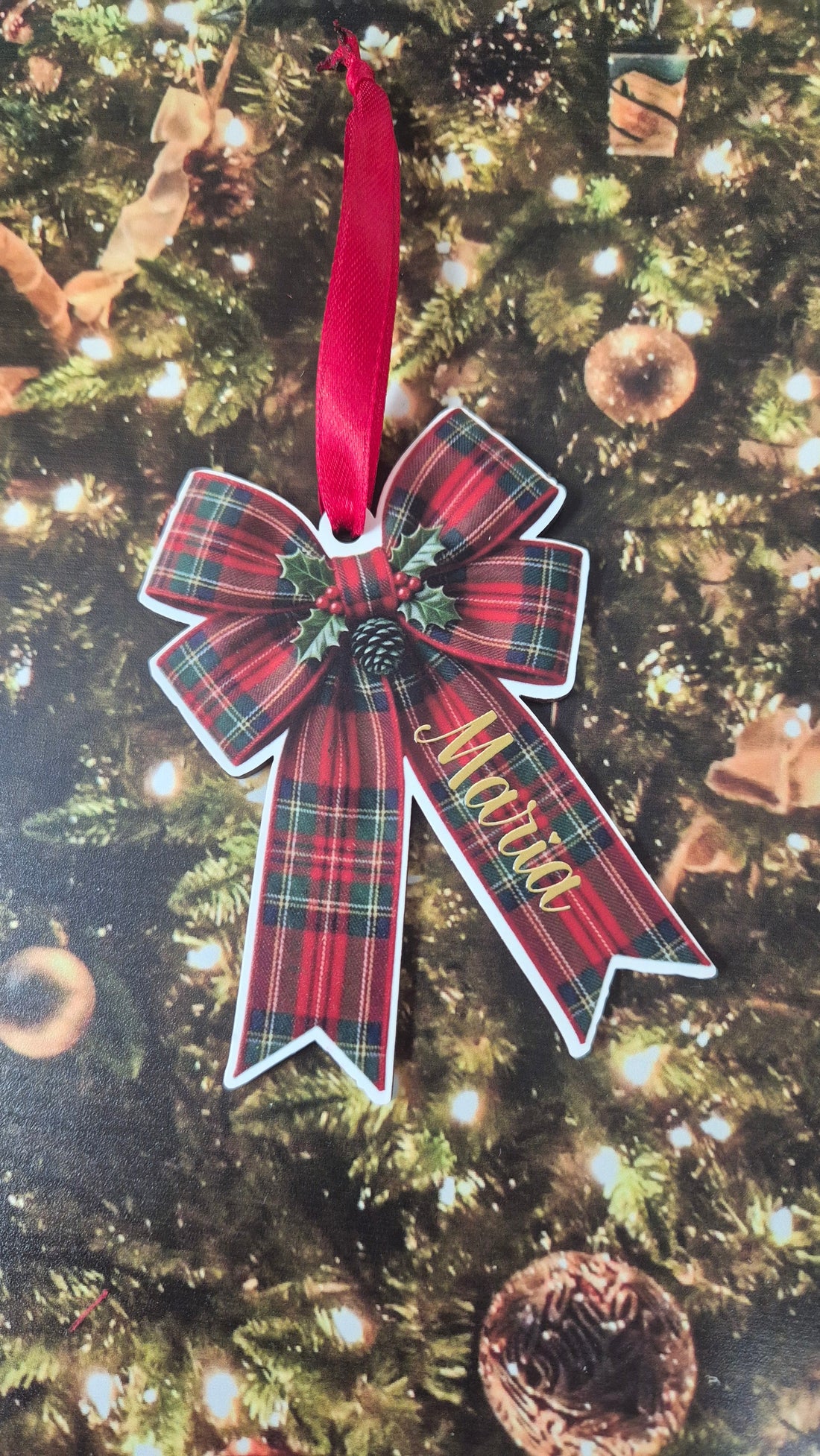 The Guide to Personalised Christmas Tree Decorations: Turning Memories into Festive Traditions