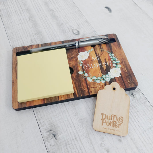 Personalised Note Pen and Block wood wreath