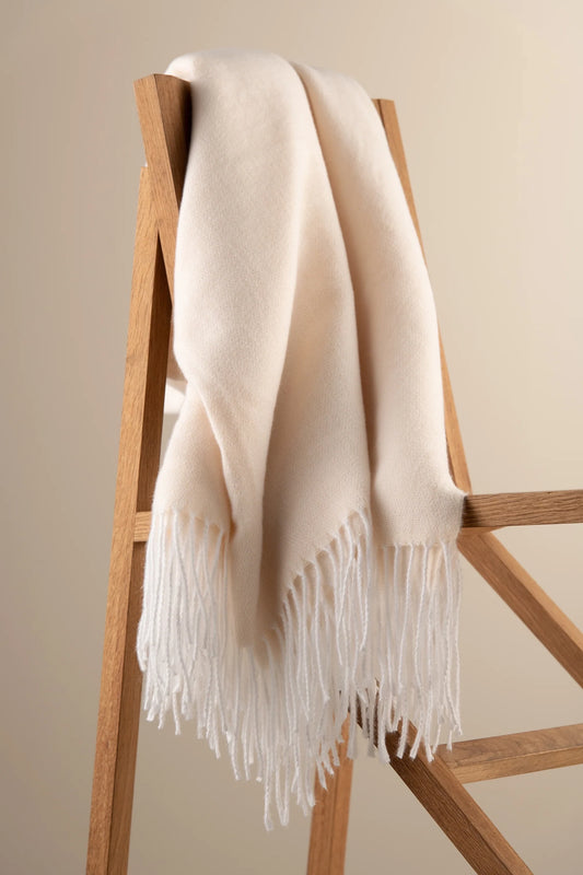 GC Pearl Champagne Throw
