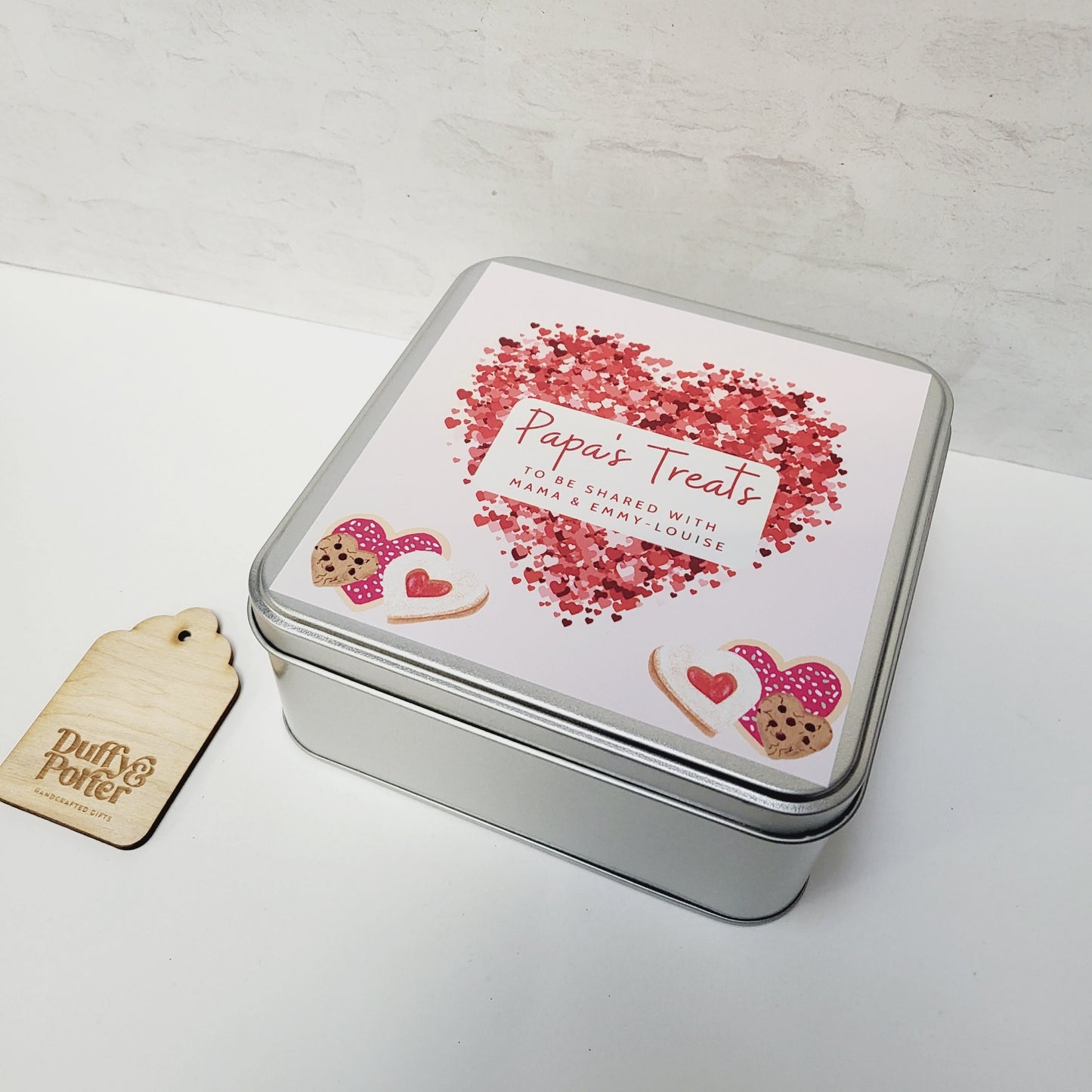 Heart treats Biscuit Tin