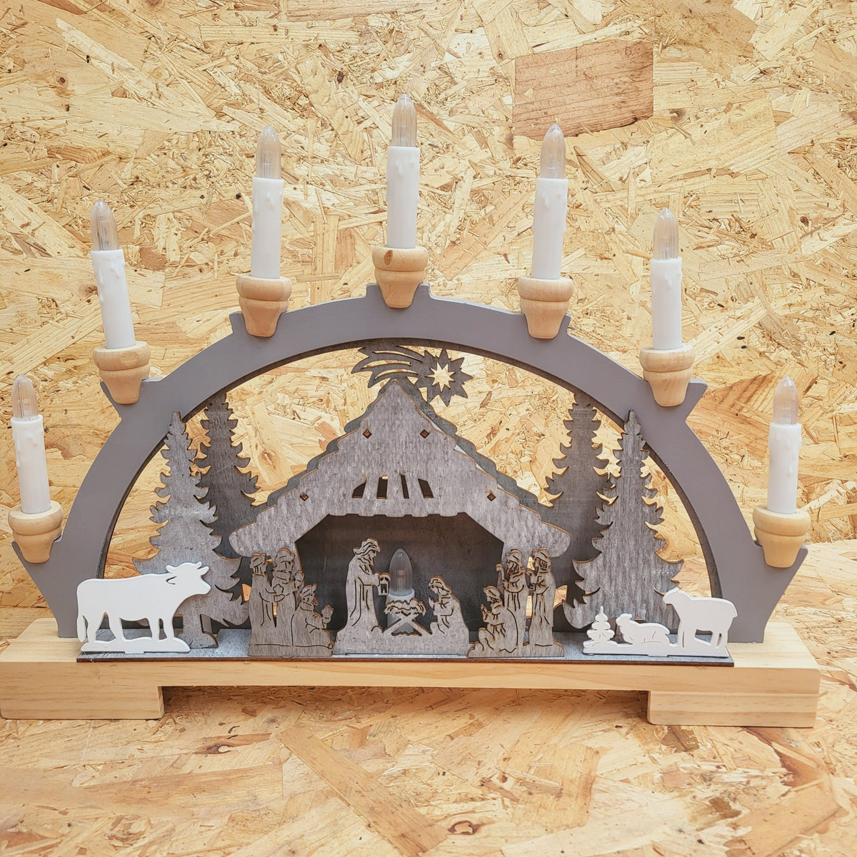 Christmas candle arch – Nativity
