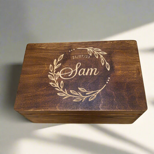 Keepsake Box Personalised Stained Wreath Engraved