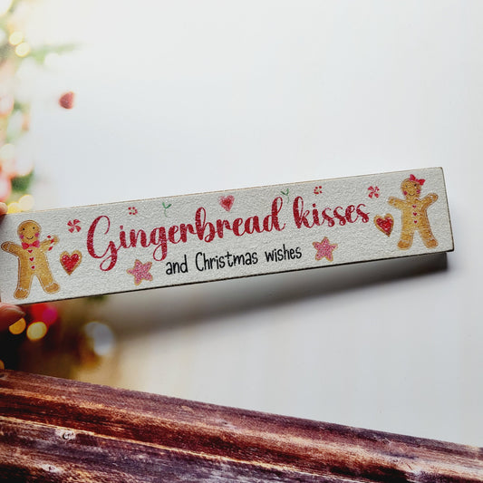 Mini block gingerbread kisses