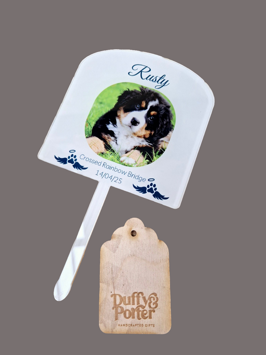 Personalised Pet Grave and Plant Spike – A Lasting Tribute to Cherished Companions